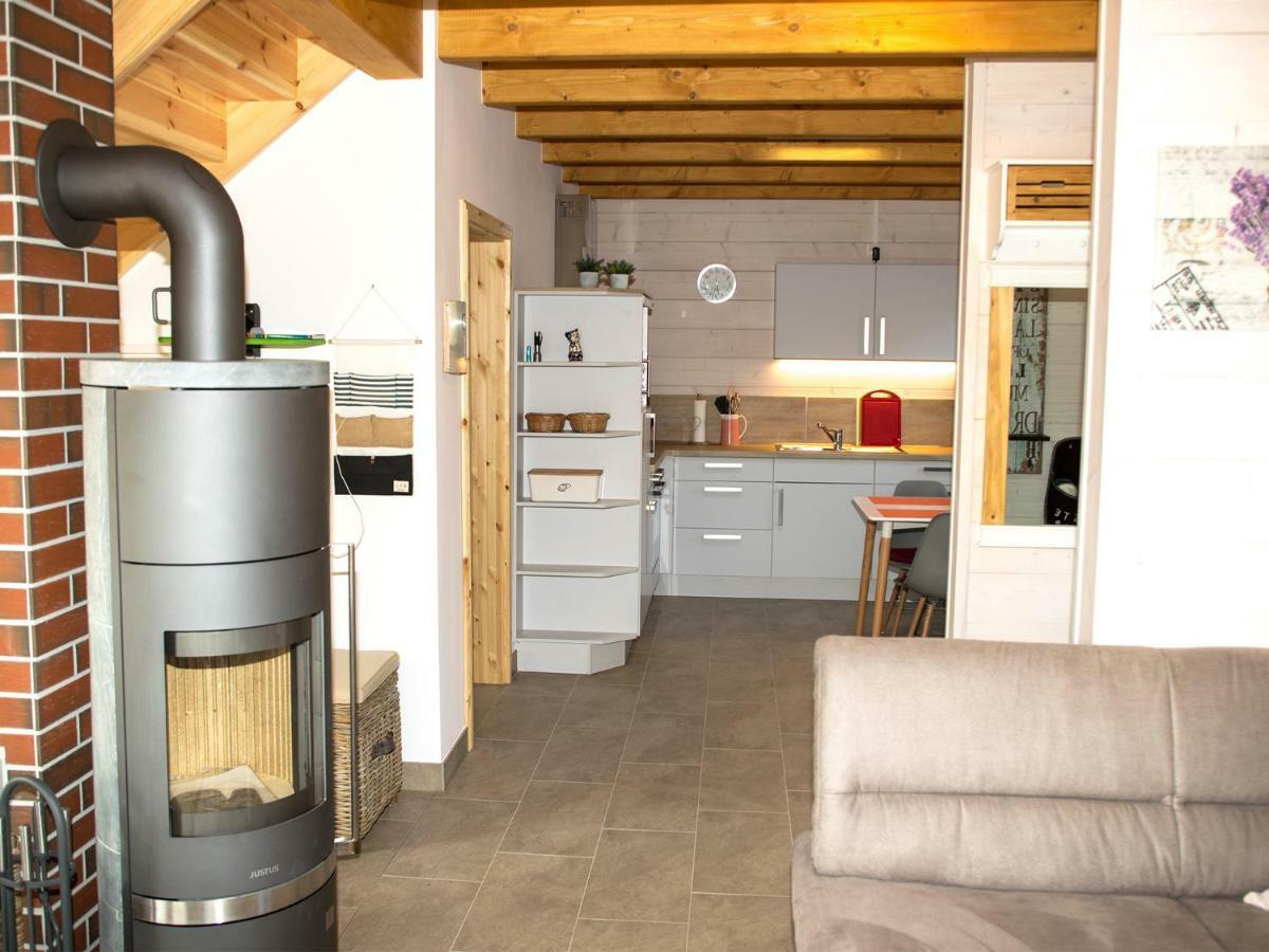 Ferienhaus F.Winkler Neukalen Esterno foto