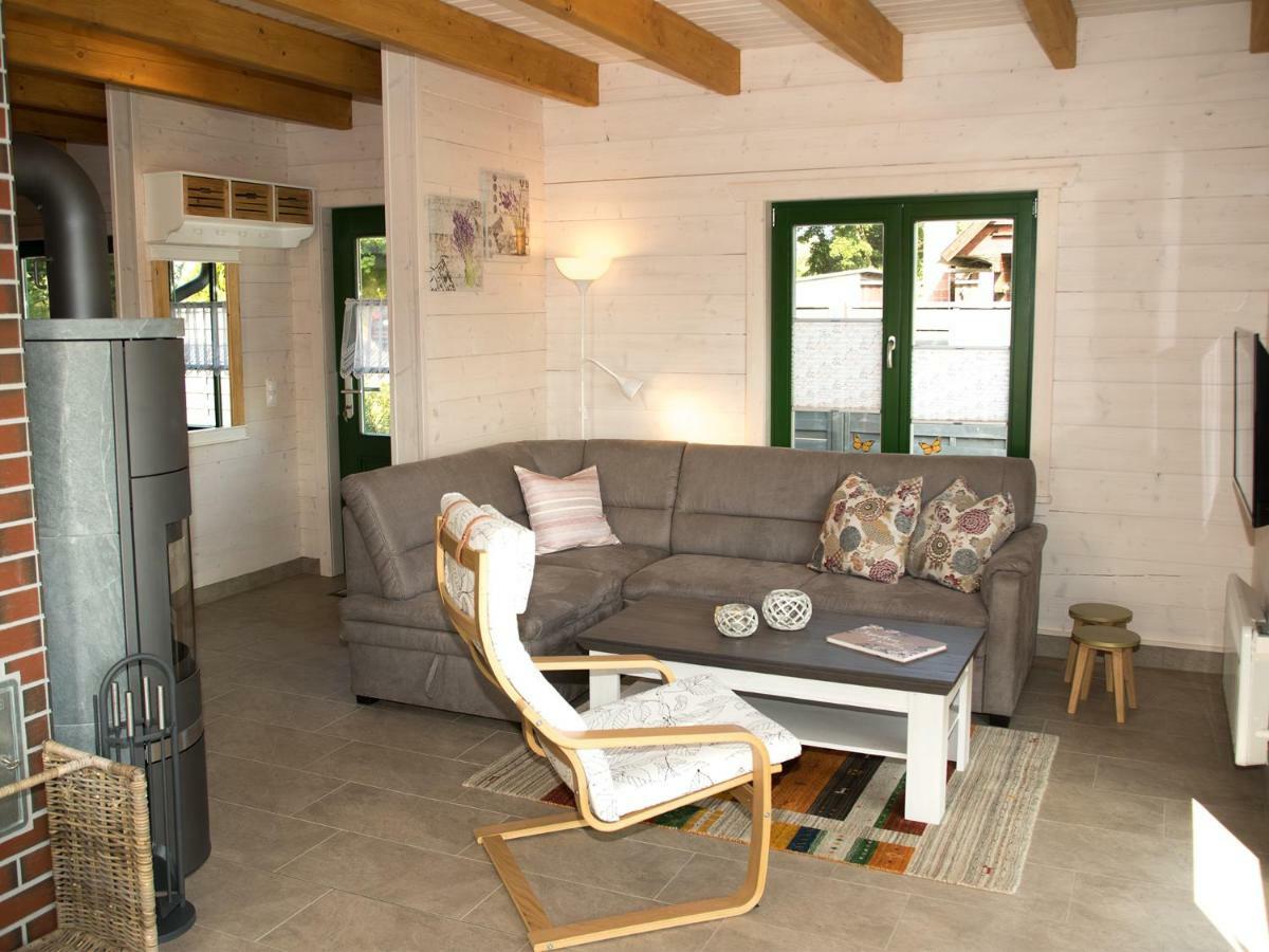 Ferienhaus F.Winkler Neukalen Esterno foto